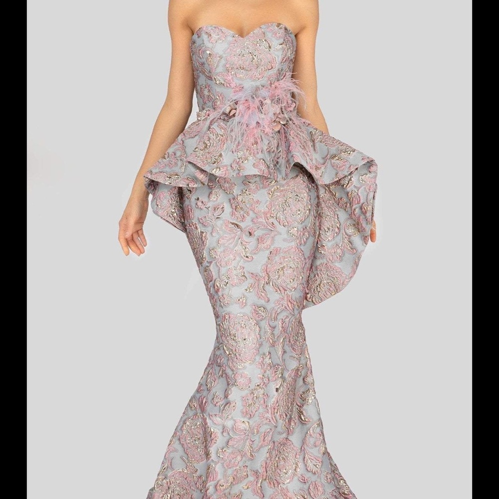 terani couture strapleas floral tiered peplum